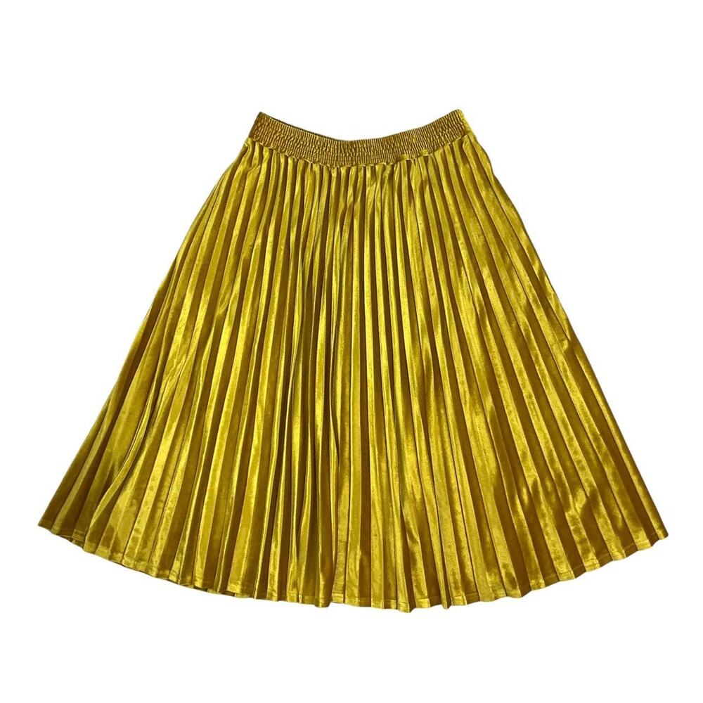 Gold velvet pleated